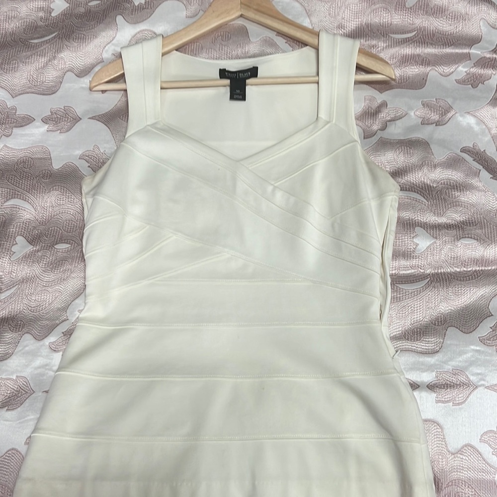 White House black market top